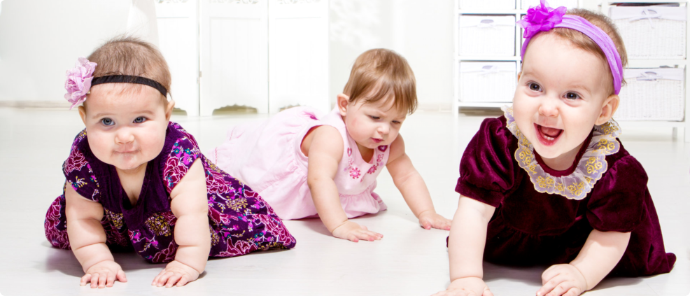 infants crawling